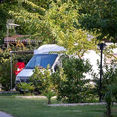 Camping Stolos Luxury tent *